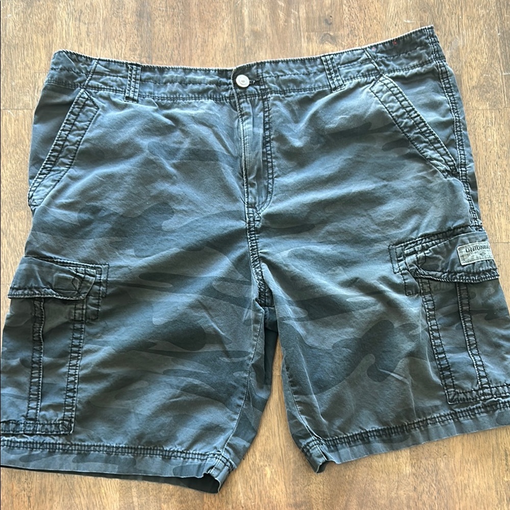 Men's Camo Black/Gray Unionbay Cargo Shorts